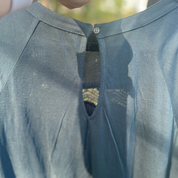 Like new loft top - 😍 so pretty! - Picture 4 of 4